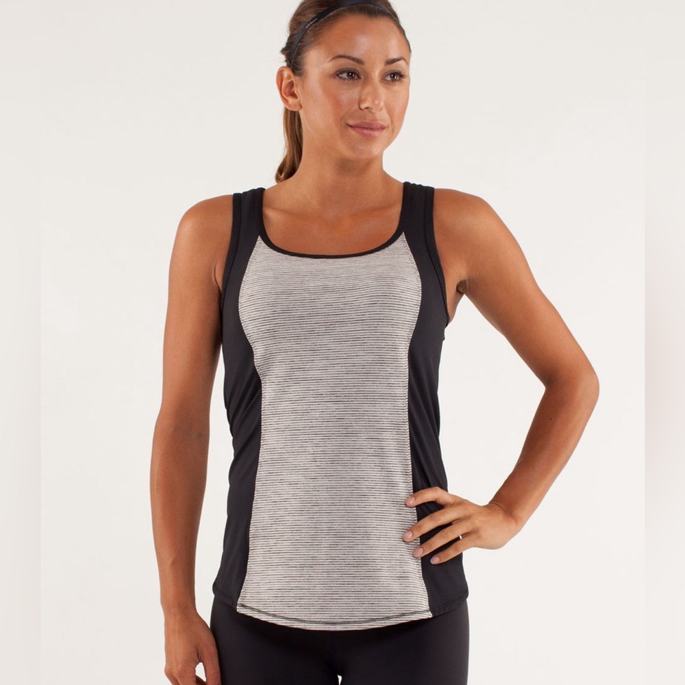 Lululemon Run: Speed Squad Tank in Tonka Stripe Cashew/Black. Size small‎